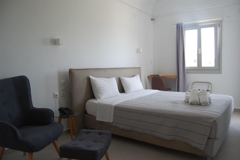 Kalisperis Hotel Vothonas (Santorini)